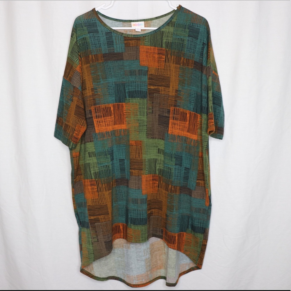 LulaRoe High to Low Oversized Shirt